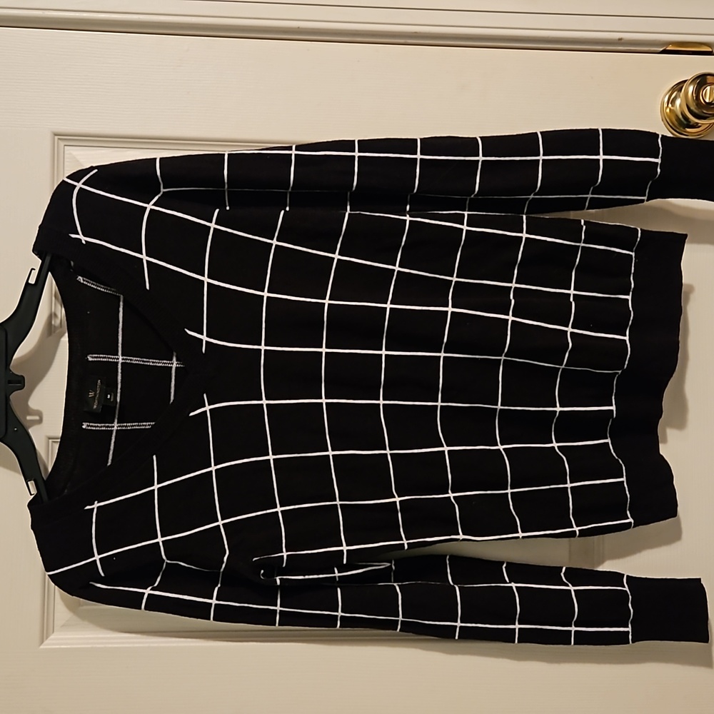 Worthington Light Sweater